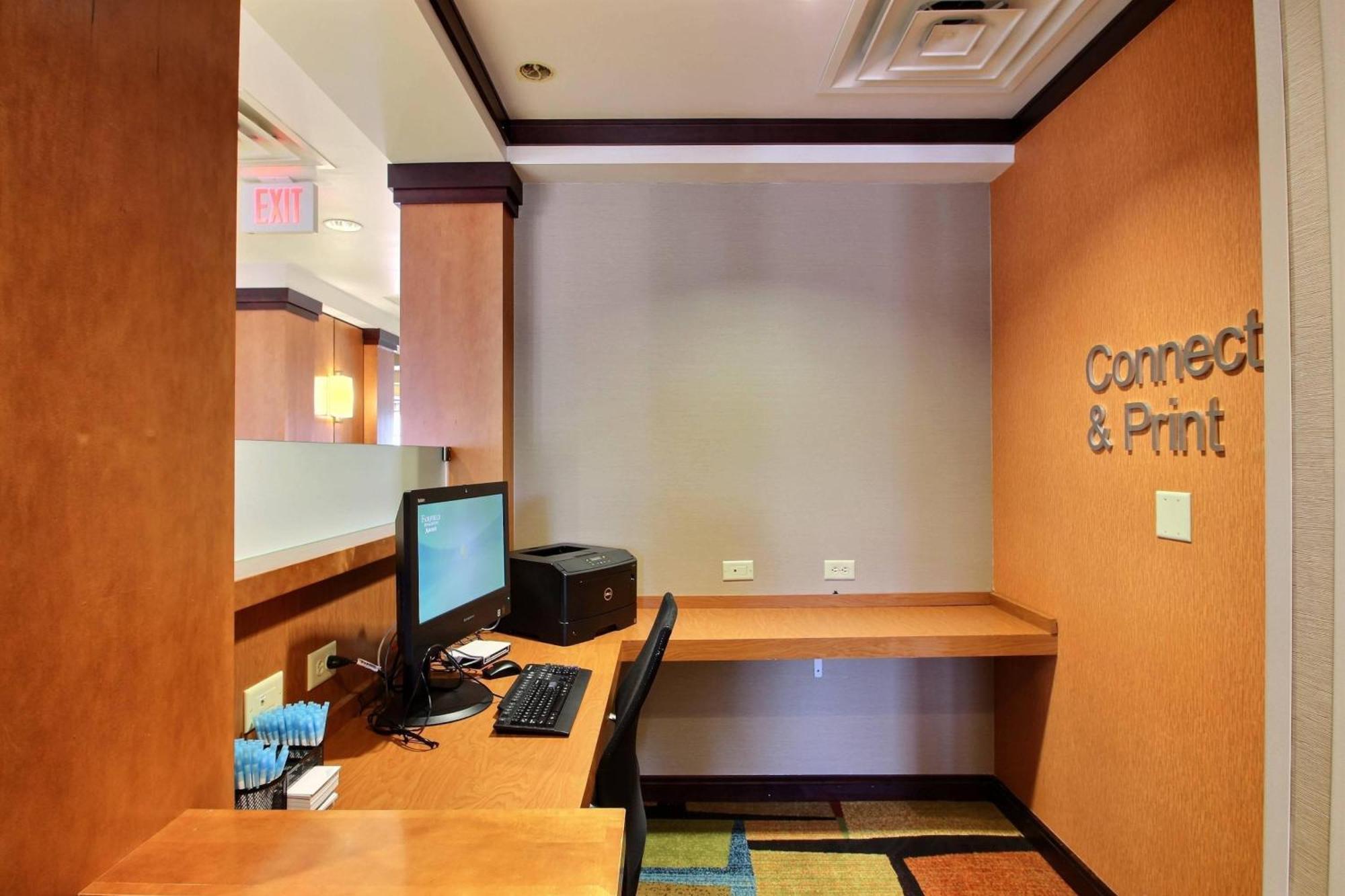 Fairfield Inn & Suites By Marriott Milwaukee Airport Оук Крийк Екстериор снимка