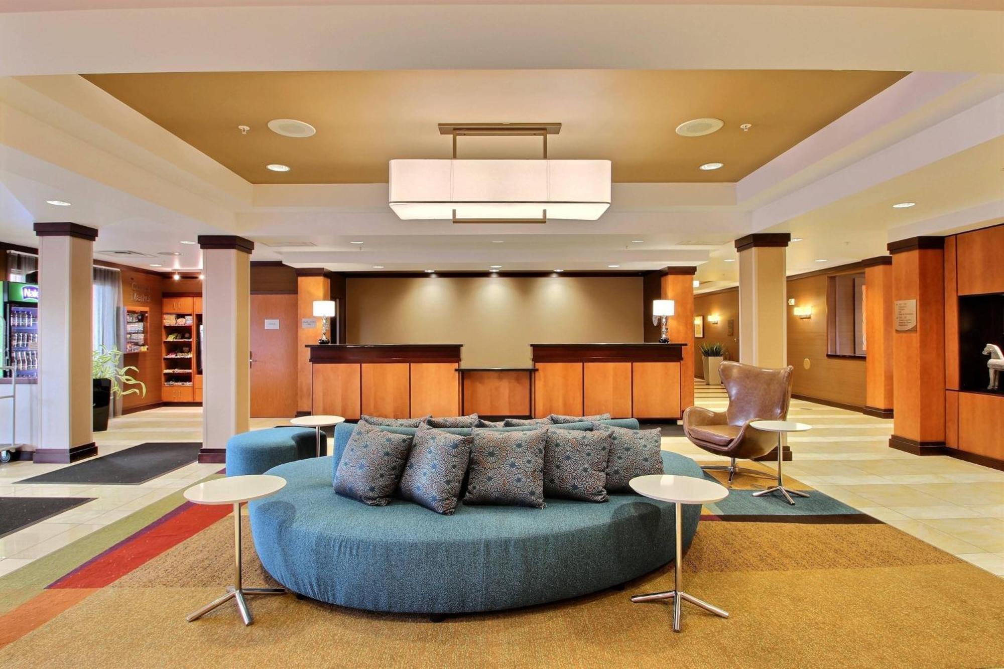 Fairfield Inn & Suites By Marriott Milwaukee Airport Оук Крийк Екстериор снимка